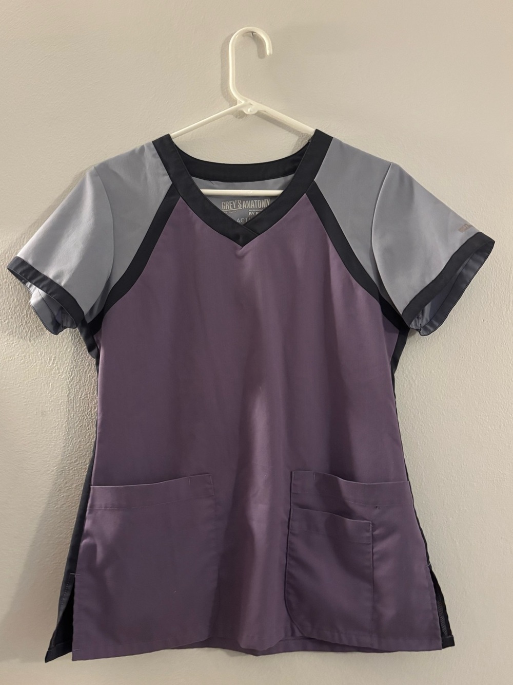 Grey's Anatomy V-Neck Scrub Top